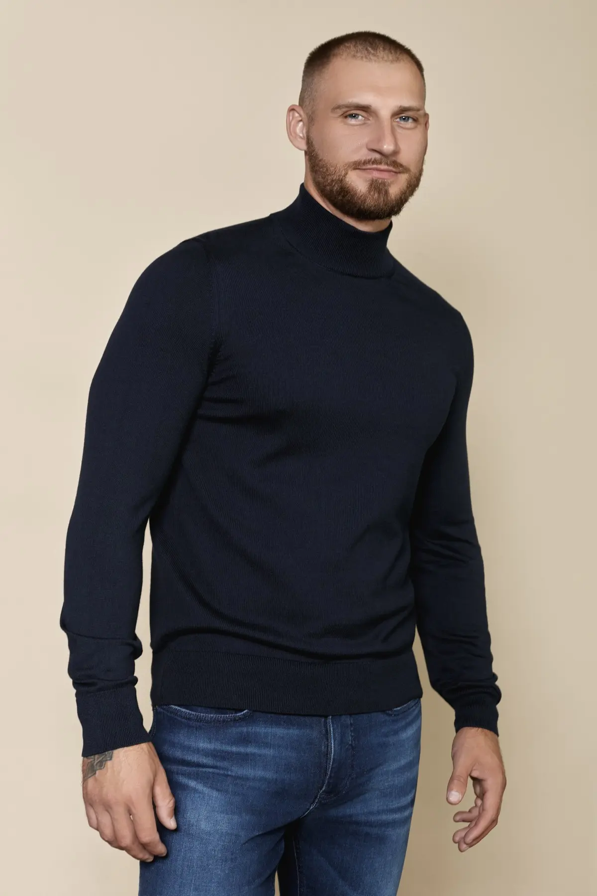 6501 142801 blue hechter (1)