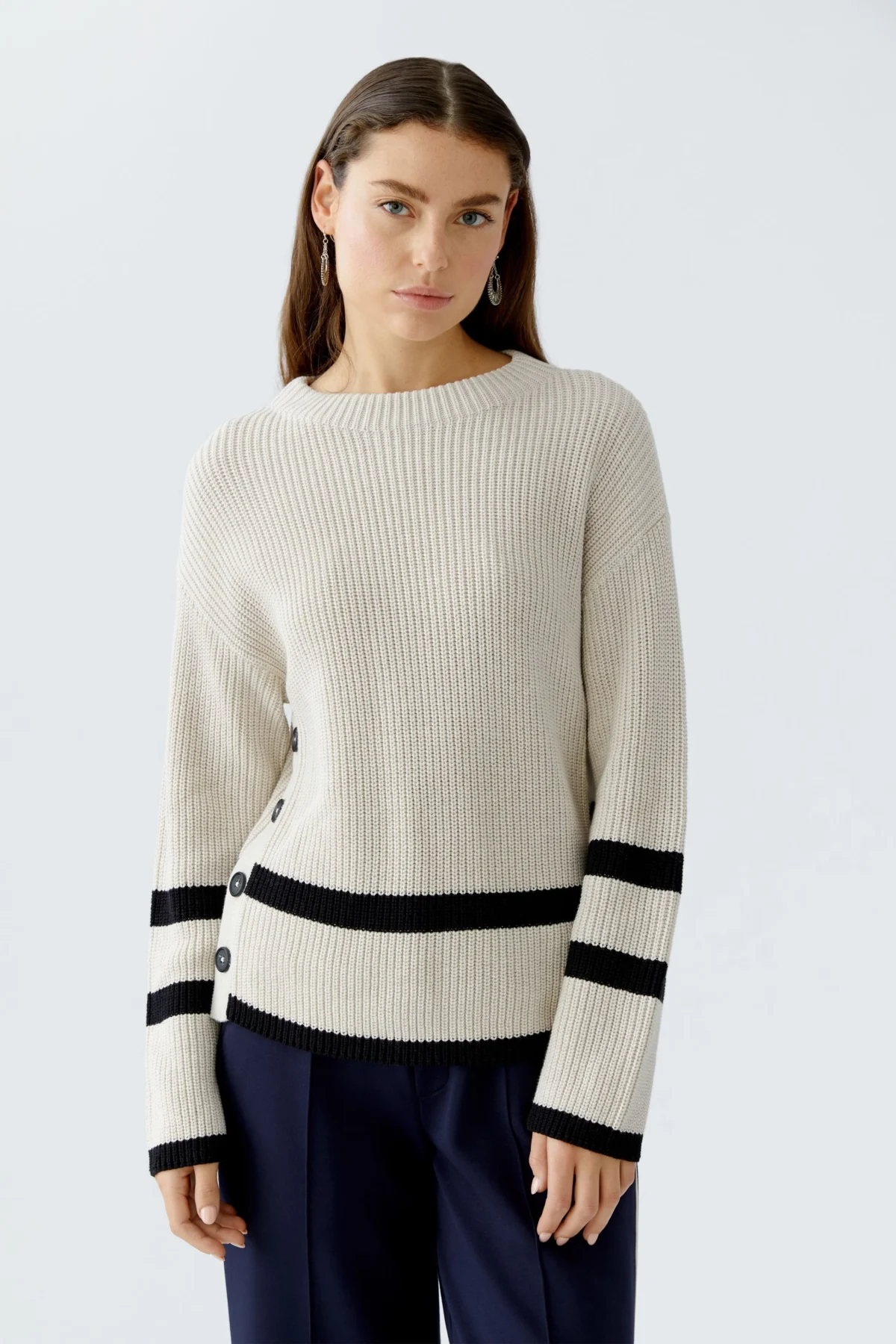 Oui 0094296 (2)