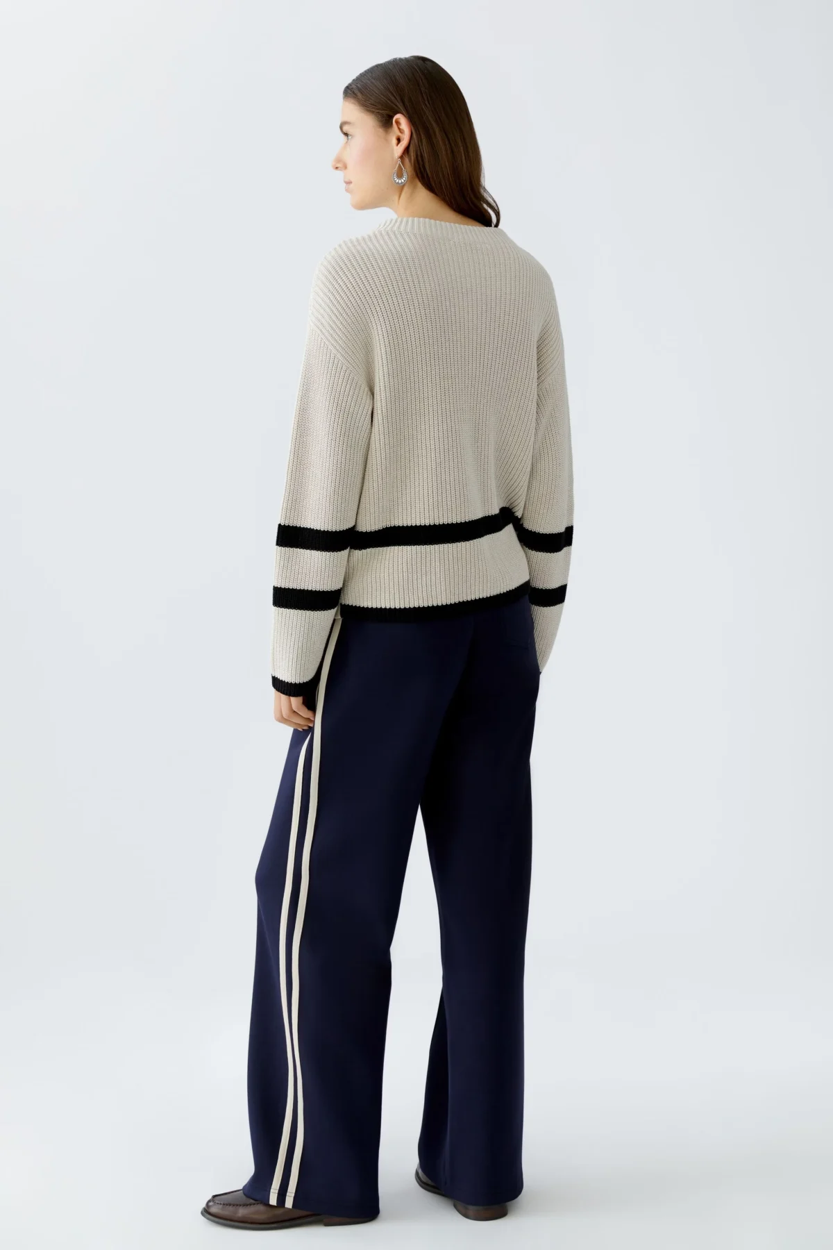 Oui 0094296 (4)