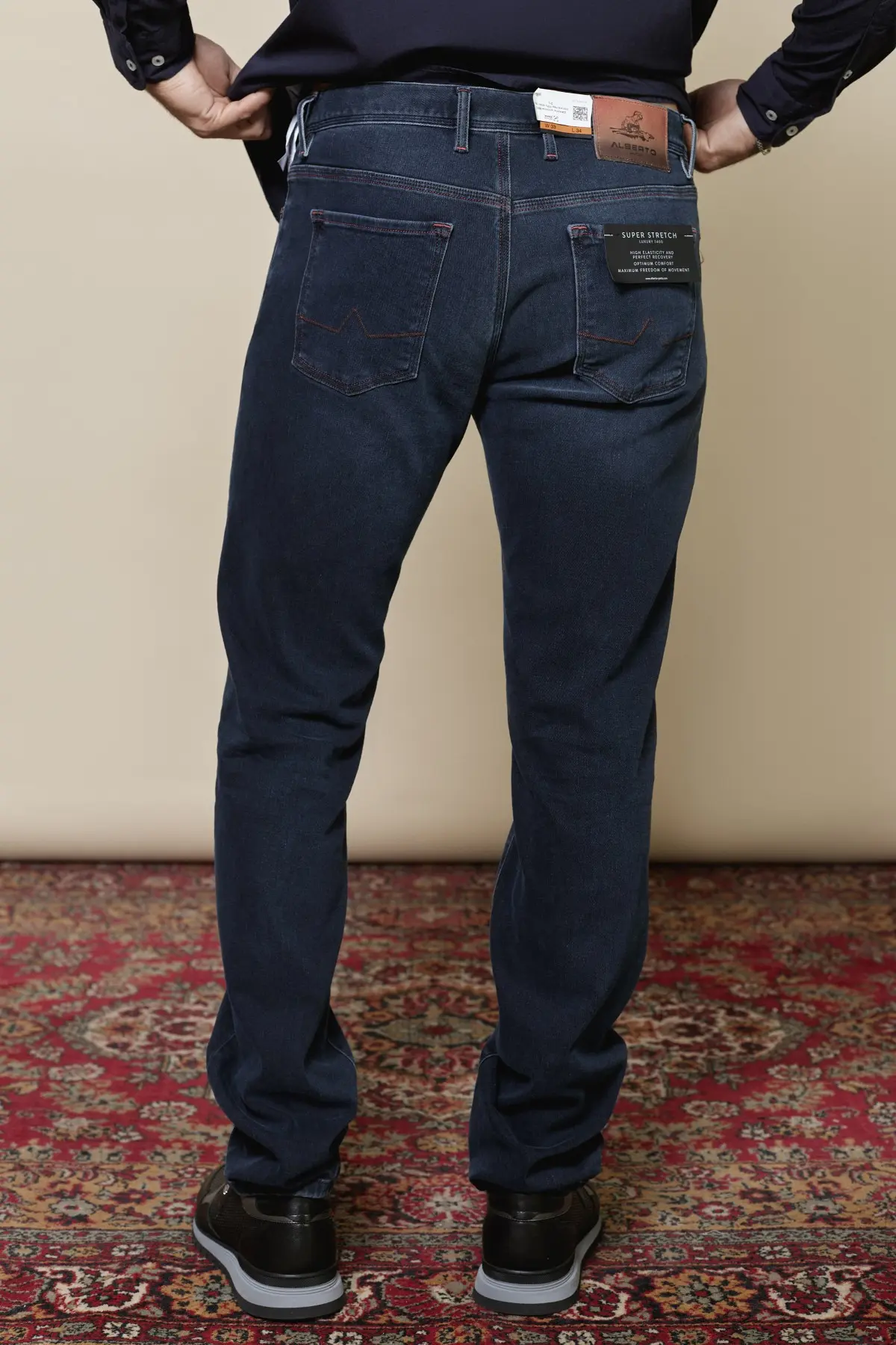 5867 alberto (1)